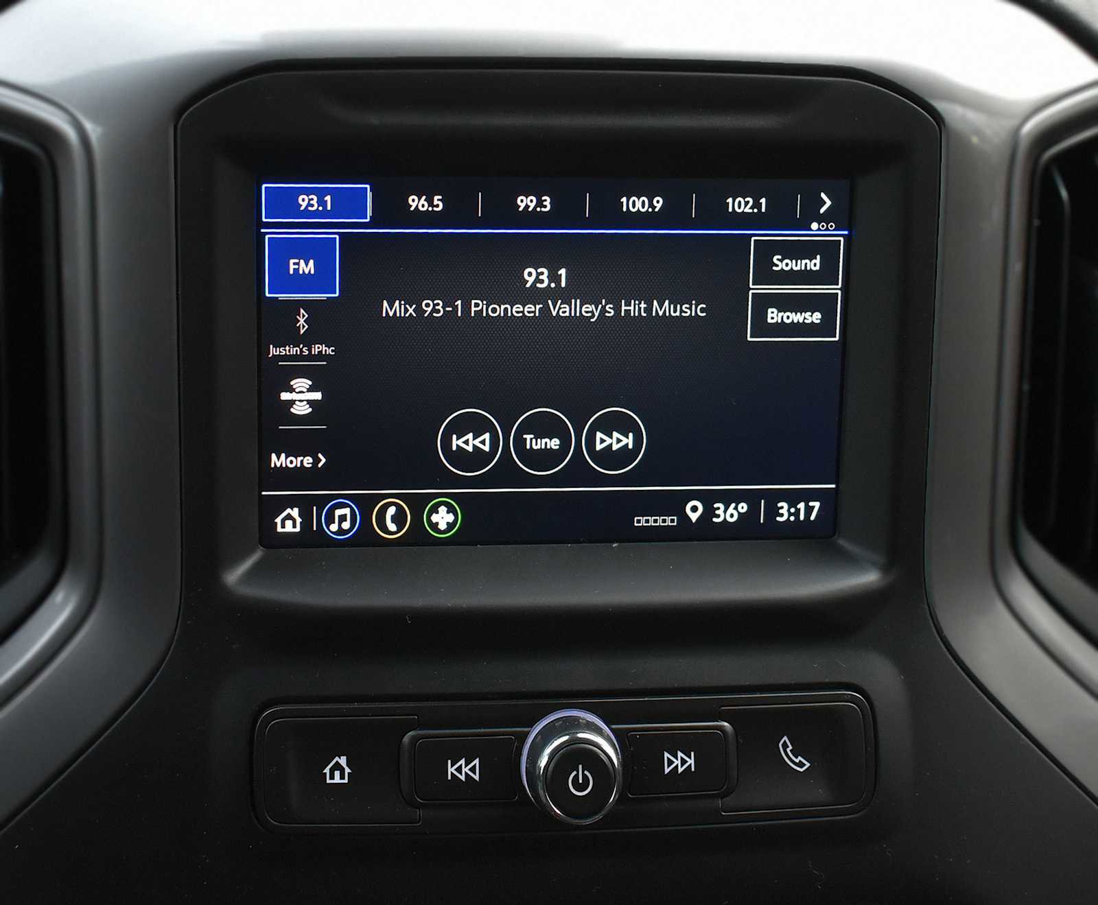 Used 2025 Chevrolet Silverado 1500 Custom image 15