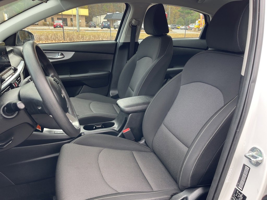 Used 2024 Kia Forte LXS image 18