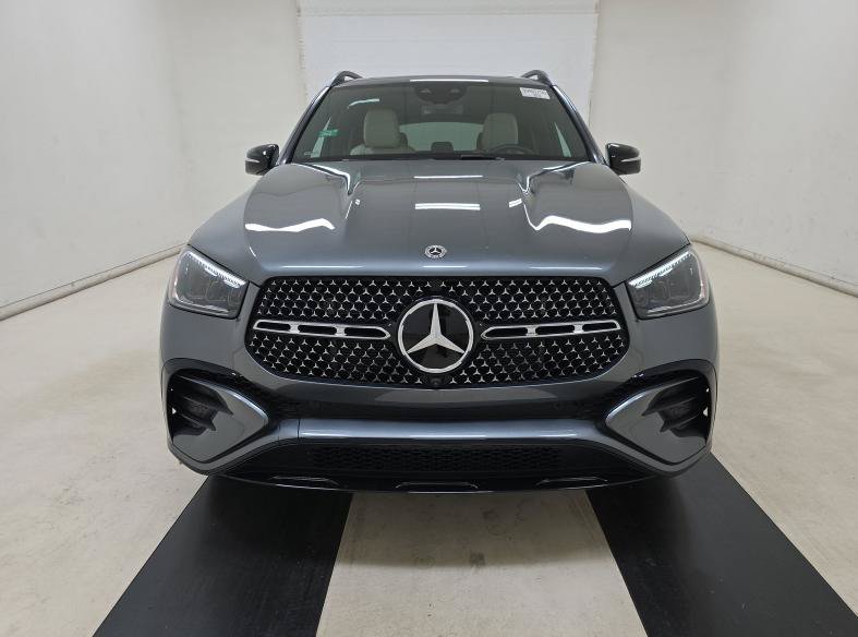 Used 2024 Mercedes-Benz GLE 450e 4MATIC image 3