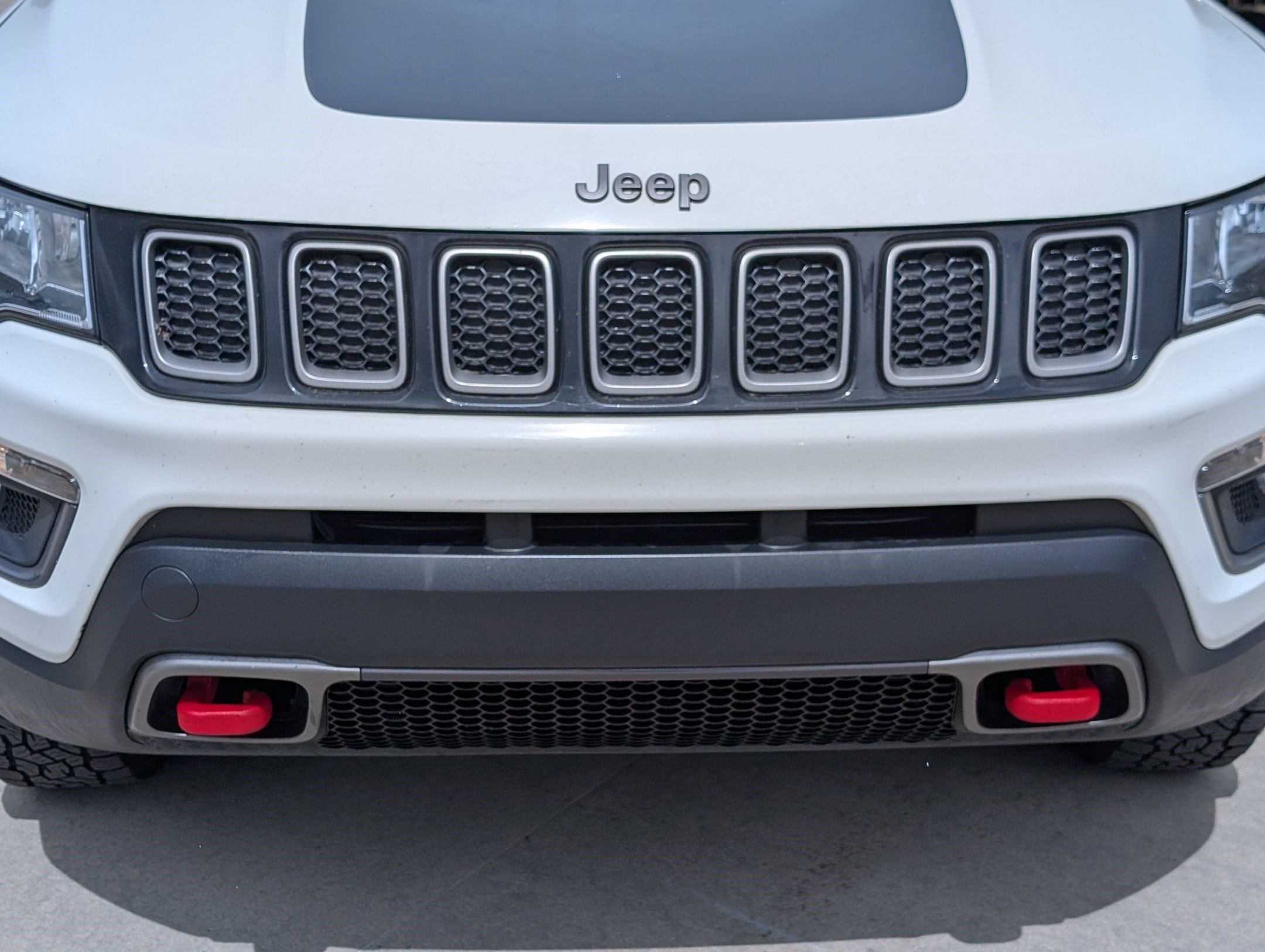 Used 2017 Jeep Compass Trailhawk w/ Cold Weather Group AWD/4WD image 9