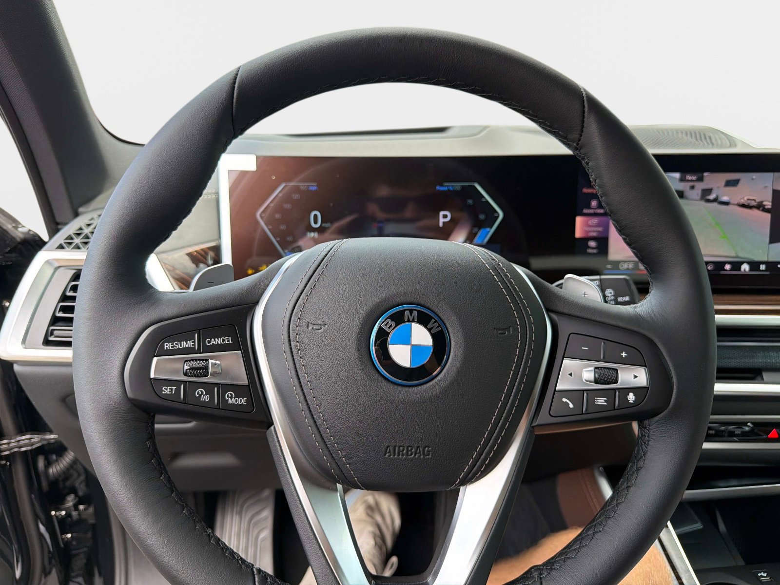 New 2026 BMW X5 xDrive50e w/ Premium Package AWD/4WD image 24