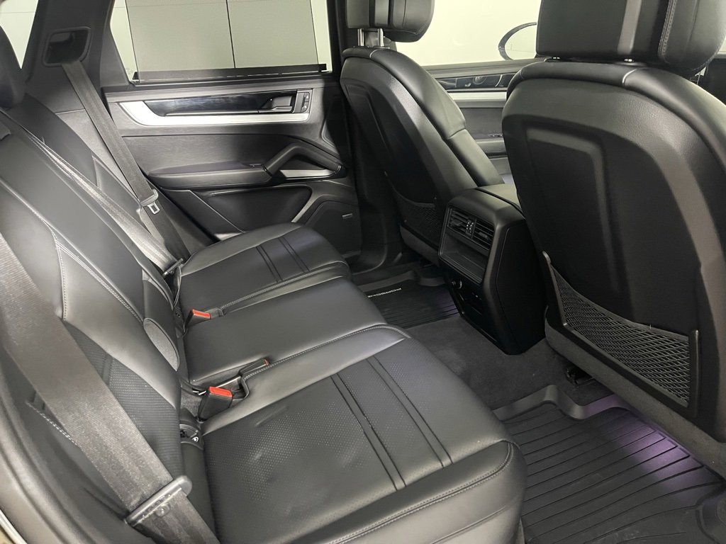 Certified 2024 Porsche Cayenne image 22