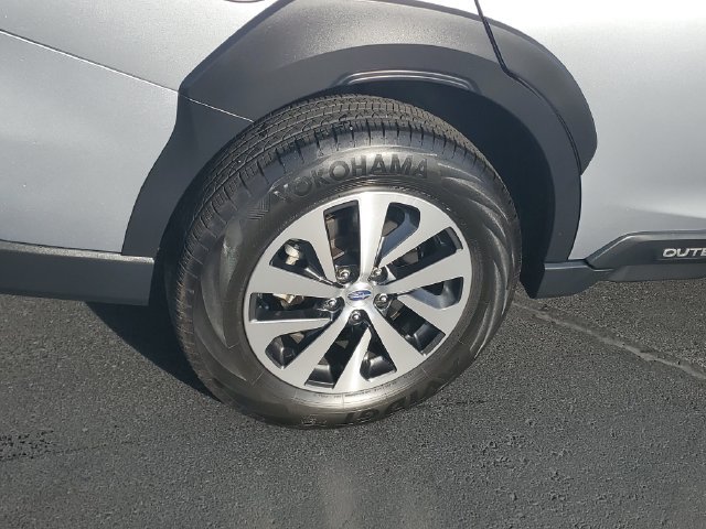 Certified 2024 Subaru Outback Premium AWD/4WD image 5
