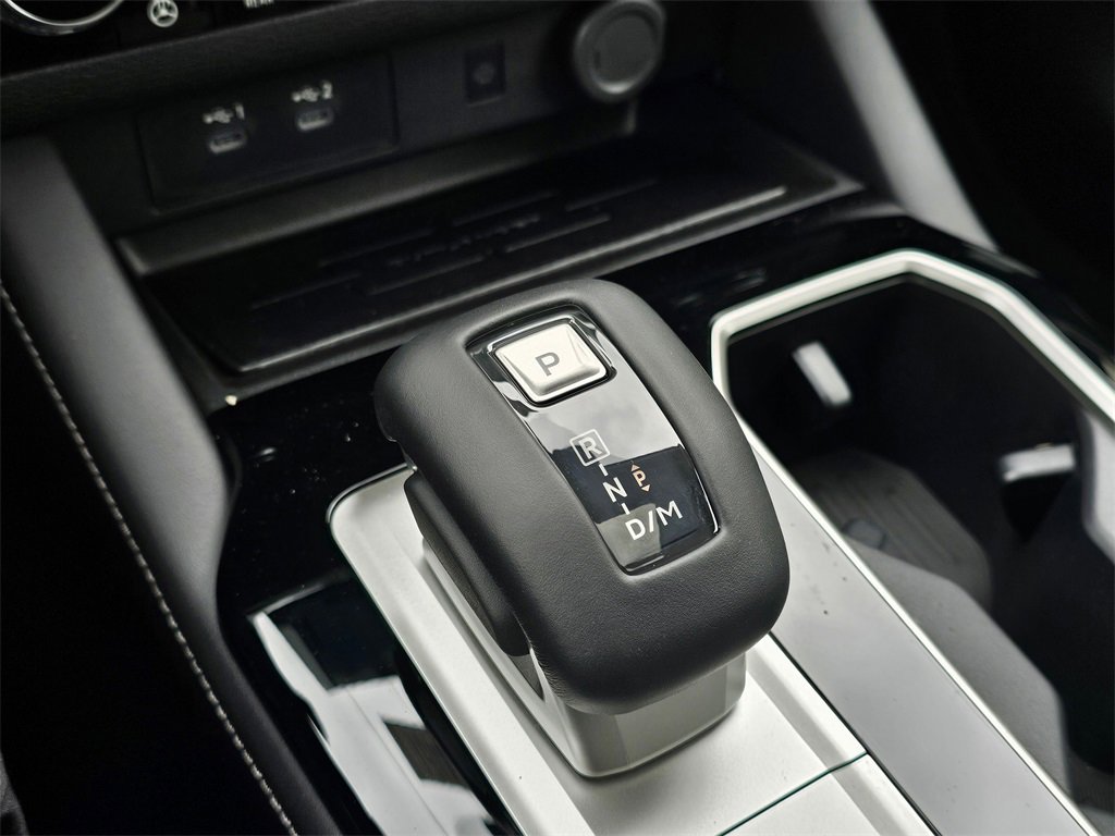 New 2025 Mitsubishi Outlander SEL image 13