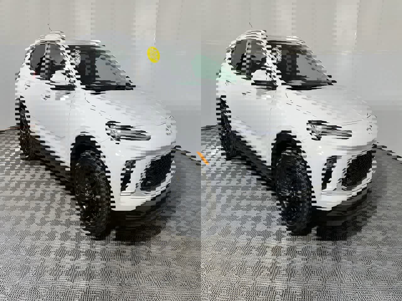 Used 2024 Buick Encore GX Sport Touring image 2