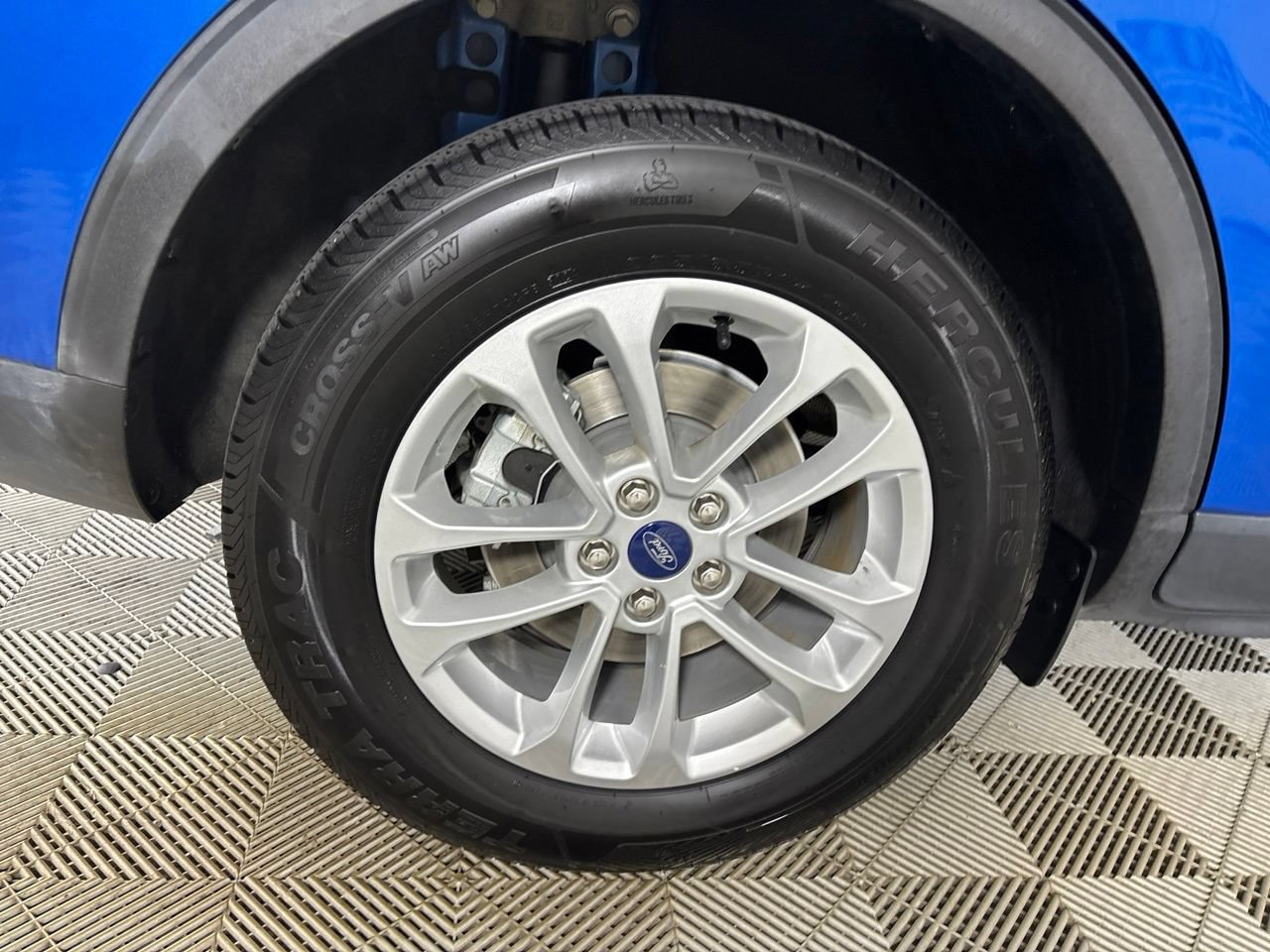 Used 2020 Ford Escape SE FWD image 31