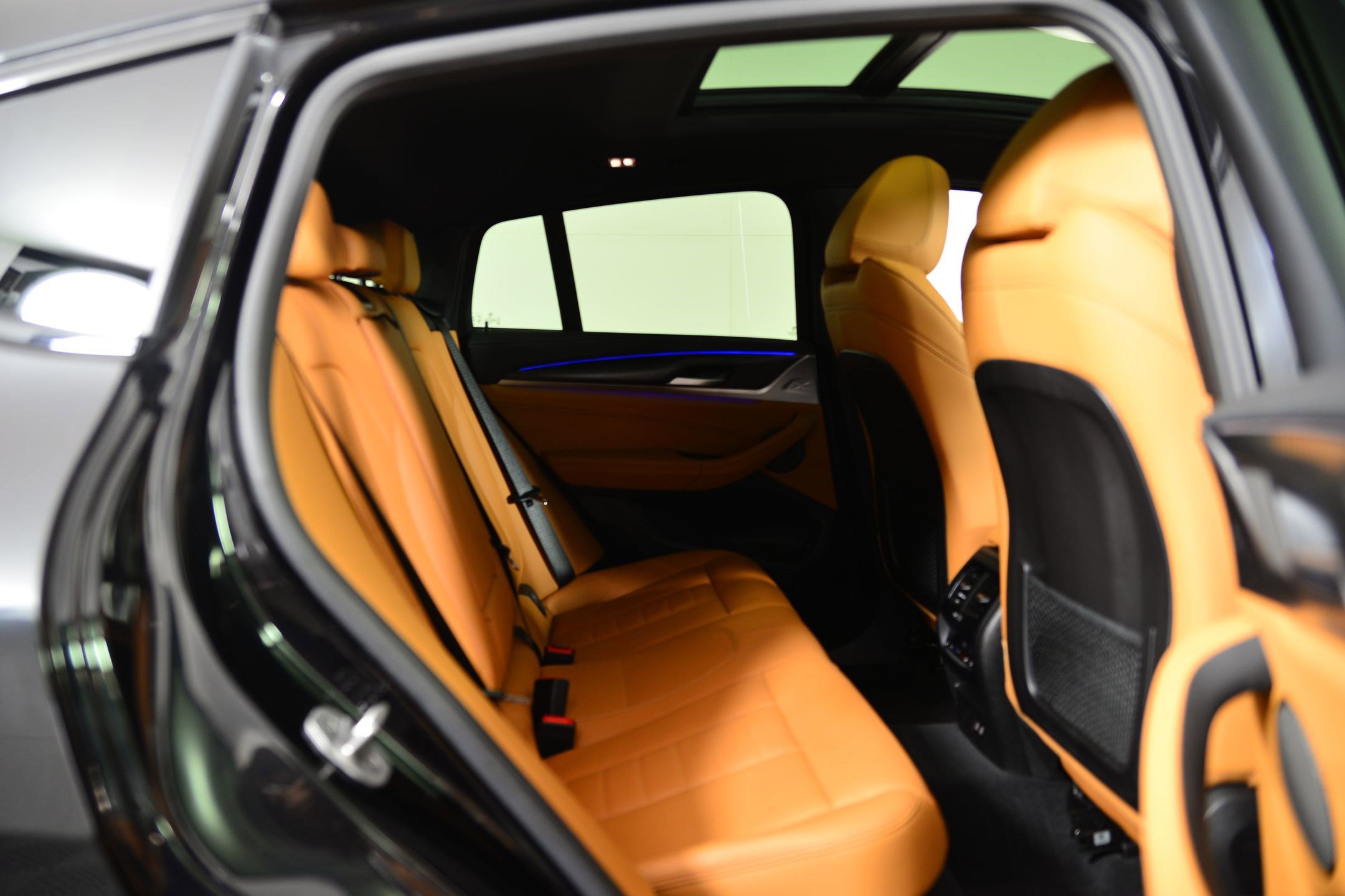 Used 2024 BMW X4 xDrive30i w/ Premium Package image 20