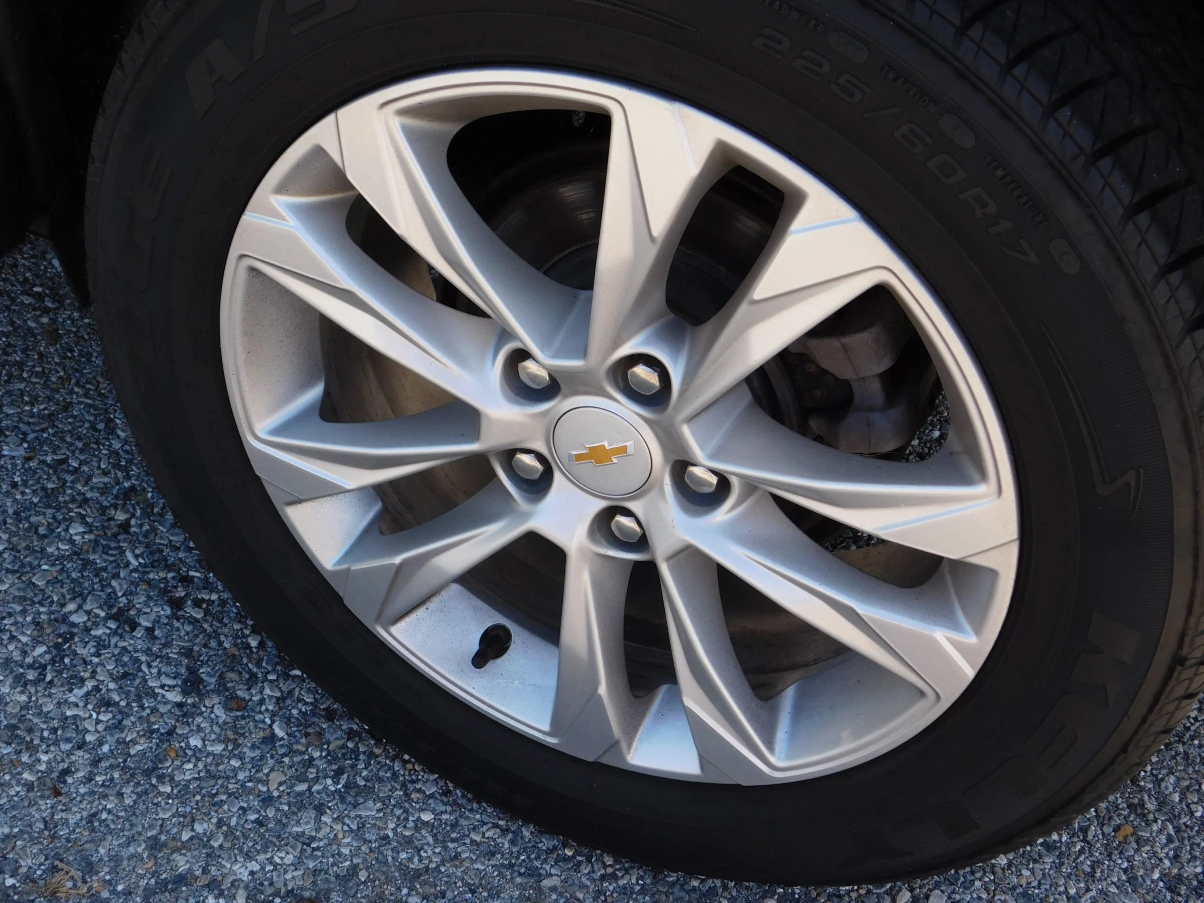 Used 2021 Chevrolet TrailBlazer LS FWD image 9