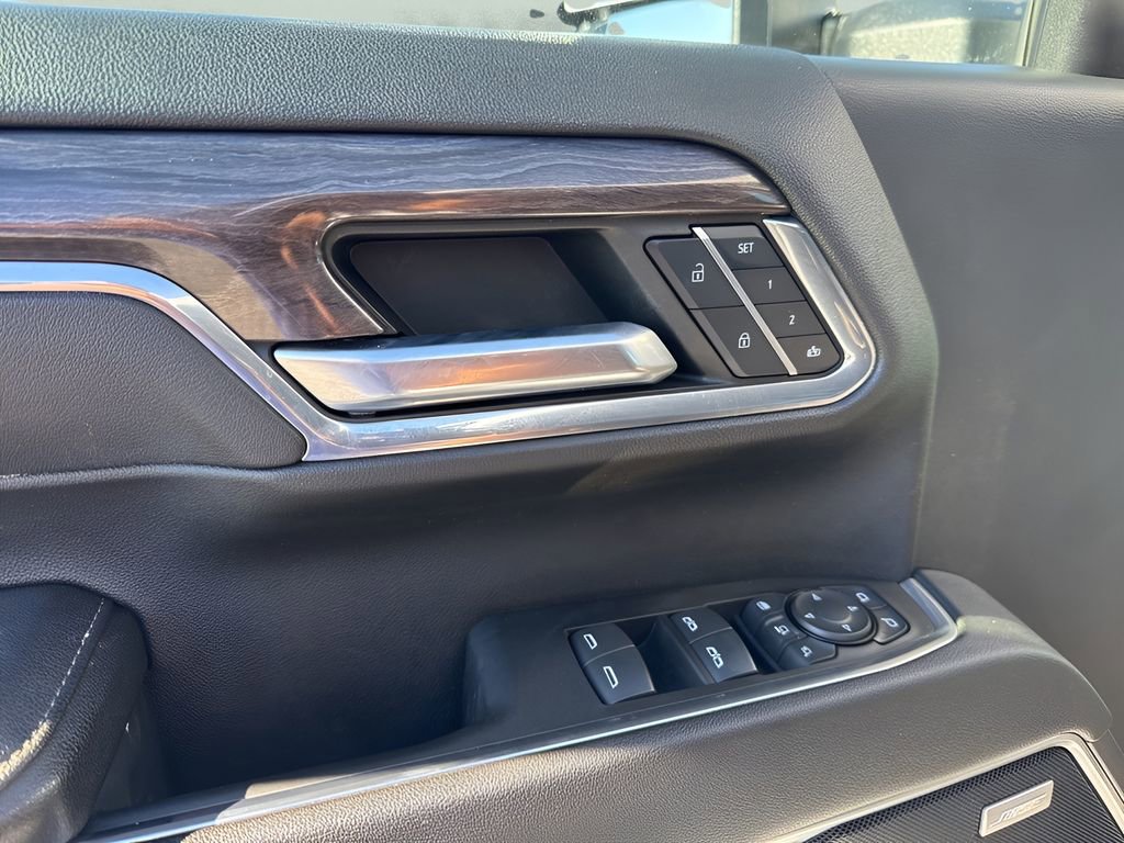 Used 2024 Chevrolet Silverado 2500 LTZ w/ LTZ Premium Package image 28