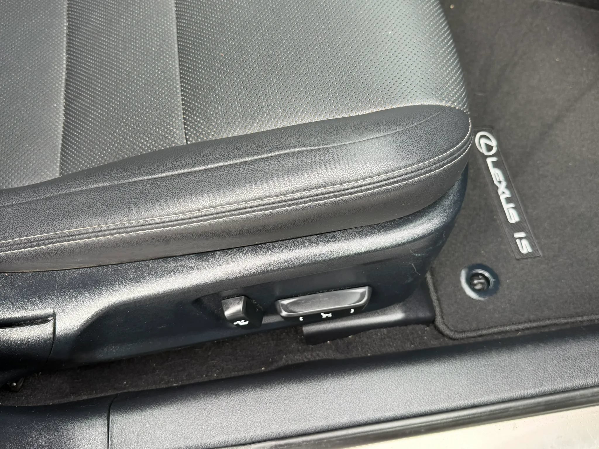 Used 2015 Lexus IS 250 AWD w/ Navigation System Package image 26