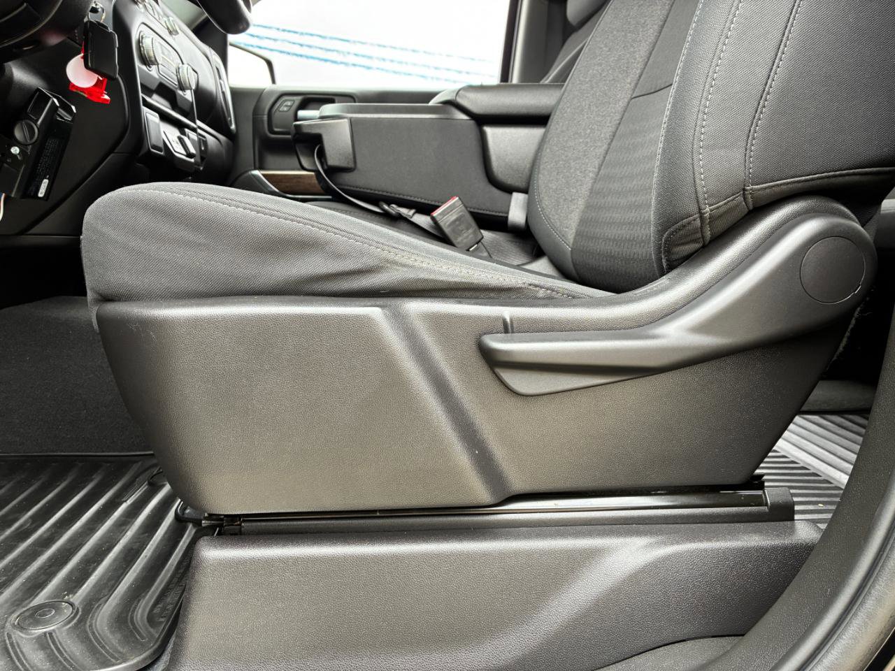 Used 2021 GMC Sierra 1500 SLE image 13