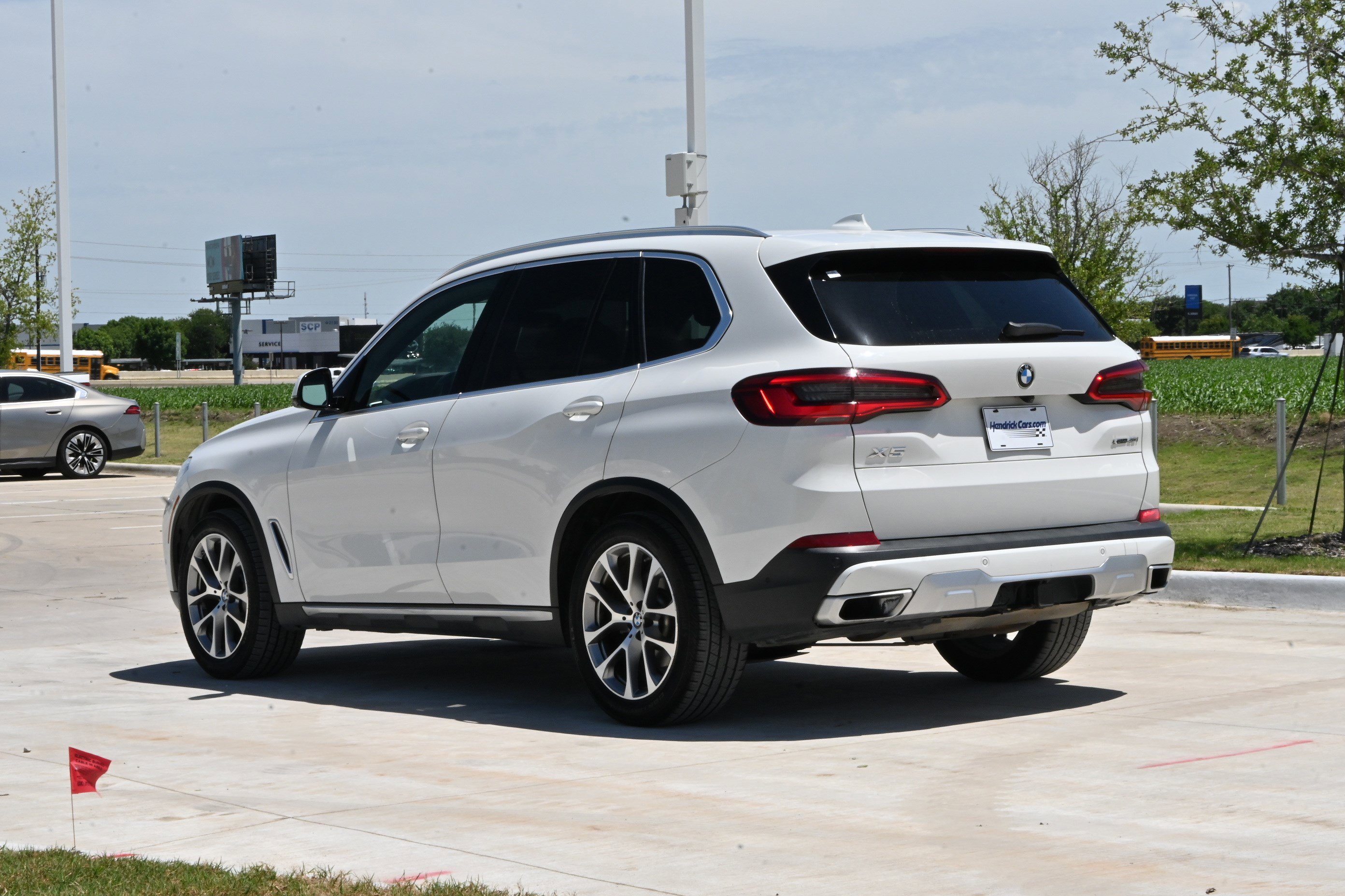 Used 2019 BMW X5 xDrive40i w/ Executive Package AWD/4WD image 7