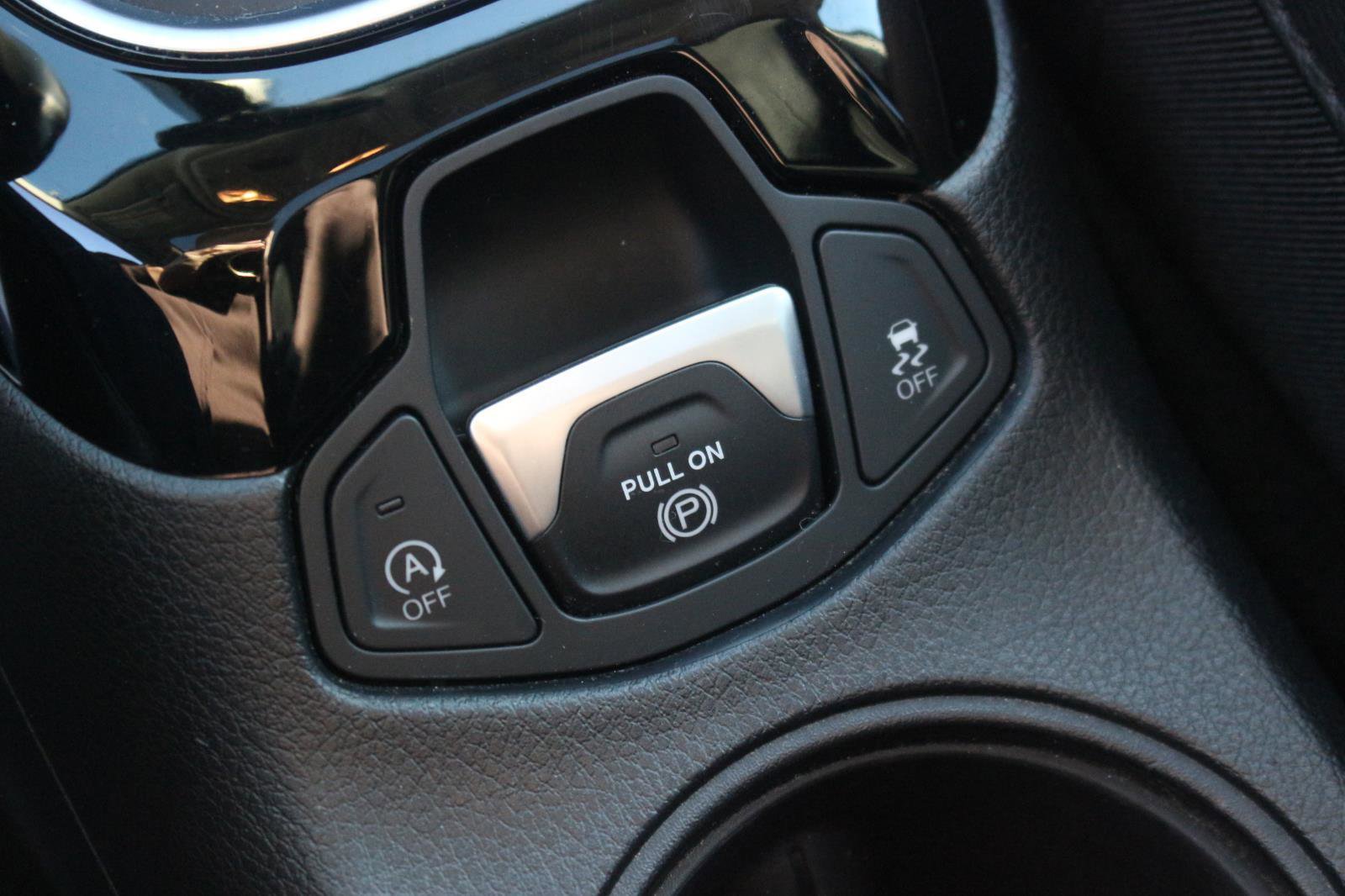 Used 2021 Jeep Compass Latitude w/ Sun and Sound Group image 24