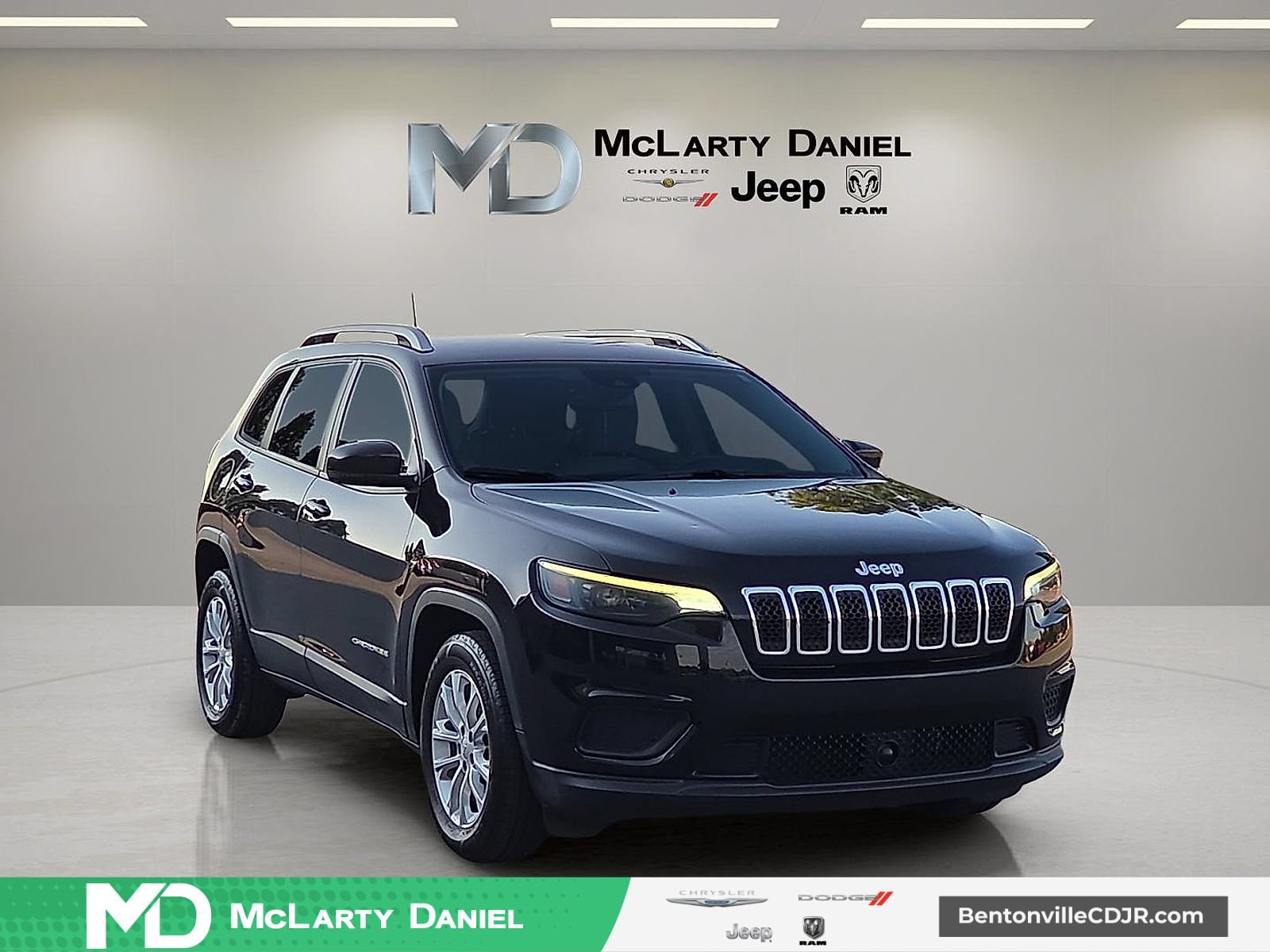 Used 2021 Jeep Cherokee Latitude w/ Mopar Interior Package