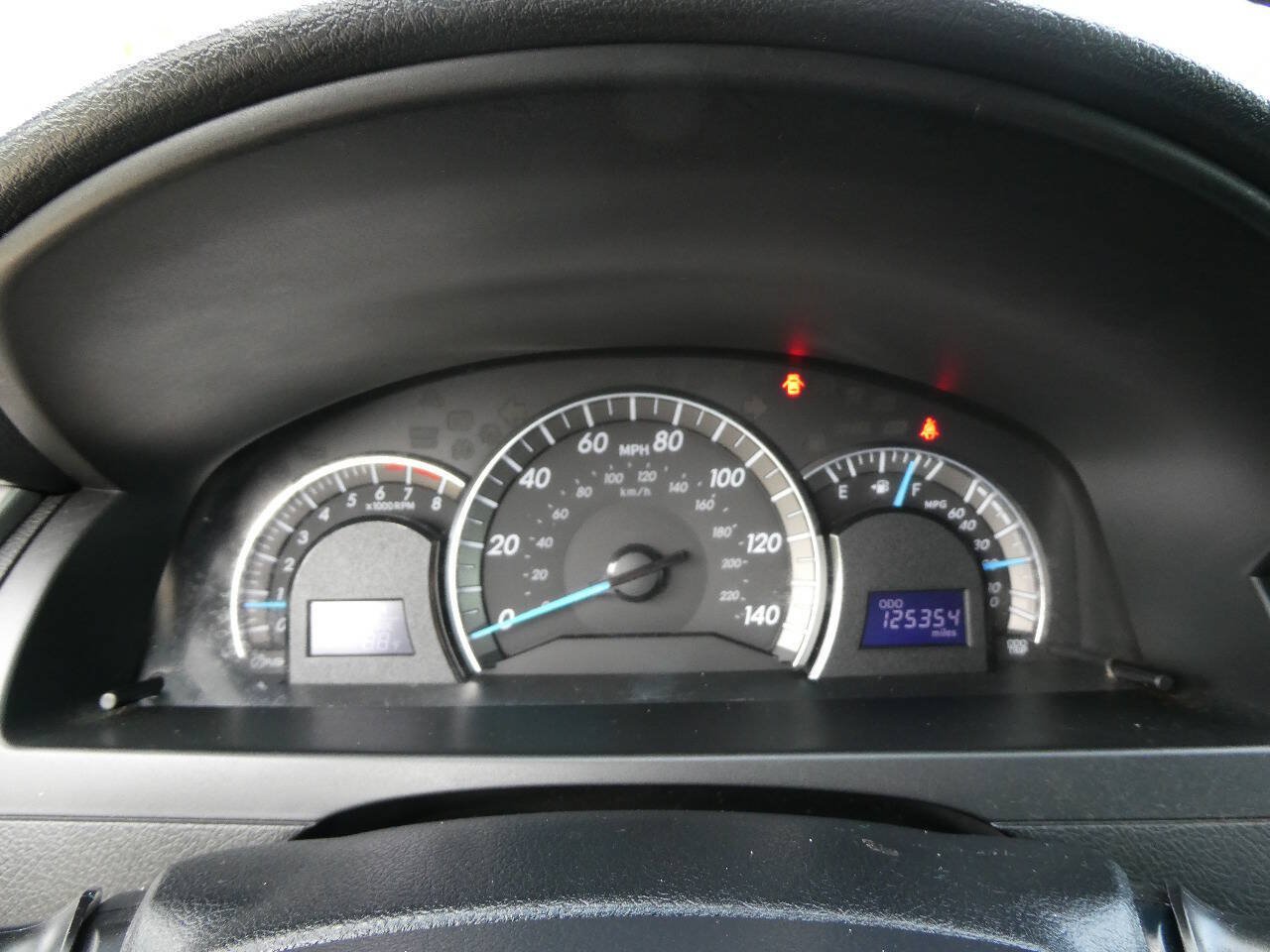 Used 2012 Toyota Camry SE FWD image 14