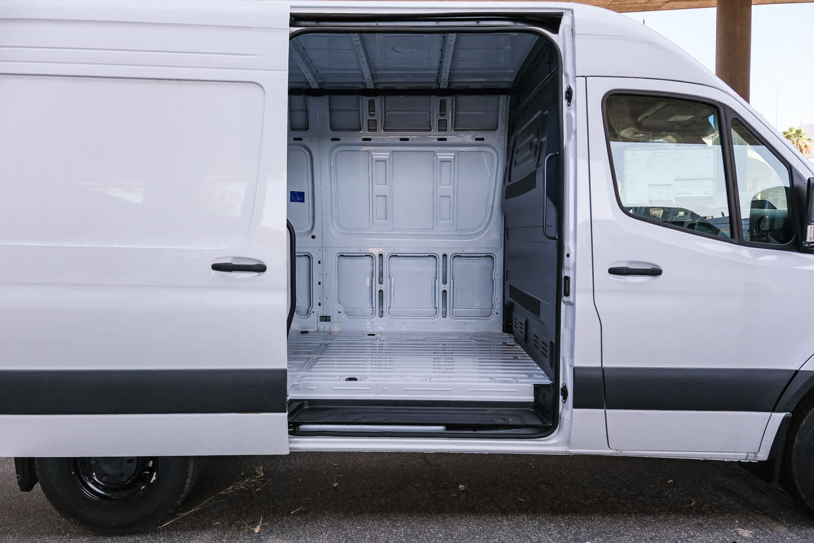 New 2025 Mercedes-Benz Sprinter 2500 image 15