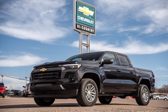 New 2025 Chevrolet Colorado LT w/ LT Convenience Package