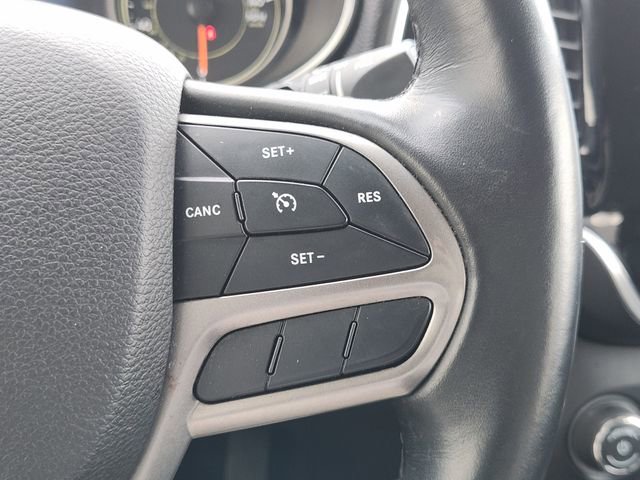 Used 2019 Jeep Cherokee Limited image 21