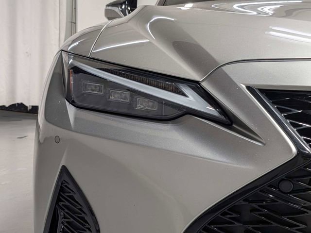 Used 2023 Lexus IS 350 F Sport RWD image 26