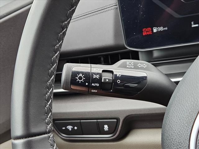 Used 2025 Kia Carnival SX FWD image 20