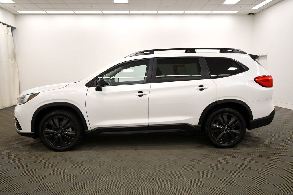 Used 2022 Subaru Ascent Onyx Edition image 4