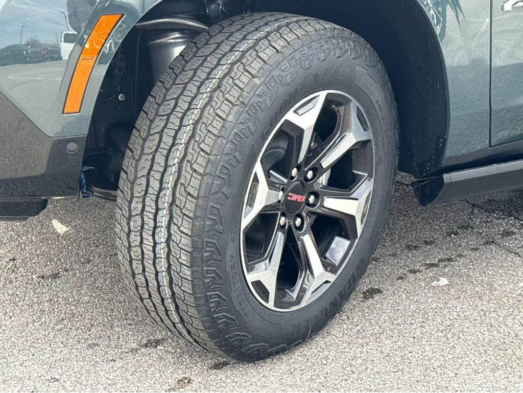 New 2026 GMC Yukon XL AT4 Ultimate w/ LPO, Floor Liner Package image 26