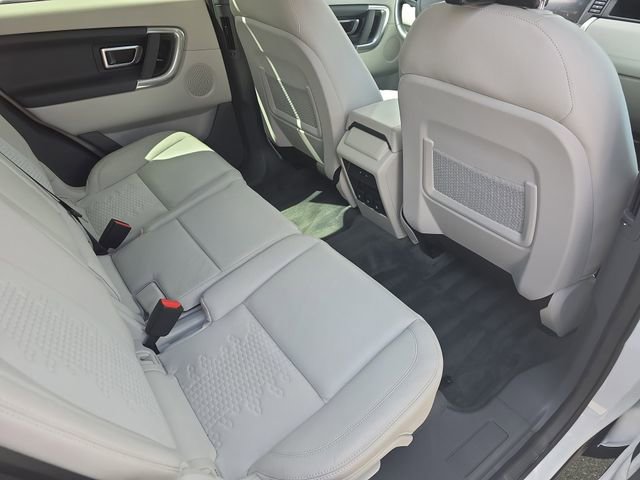 Used 2019 Land Rover Discovery Sport SE image 13