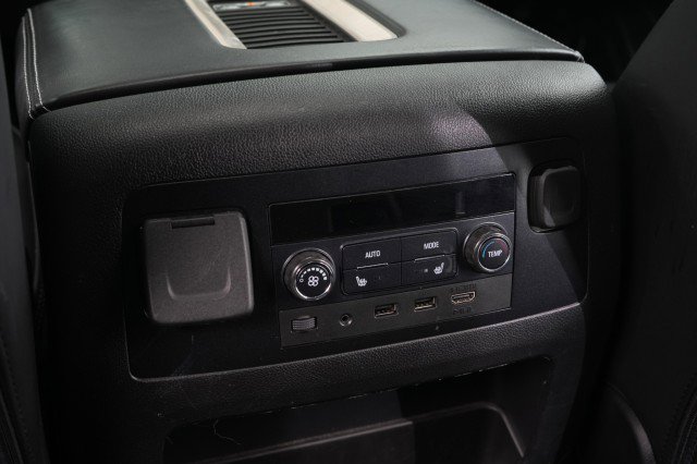 Used 2020 GMC Yukon Denali w/ Denali Premium Package image 62