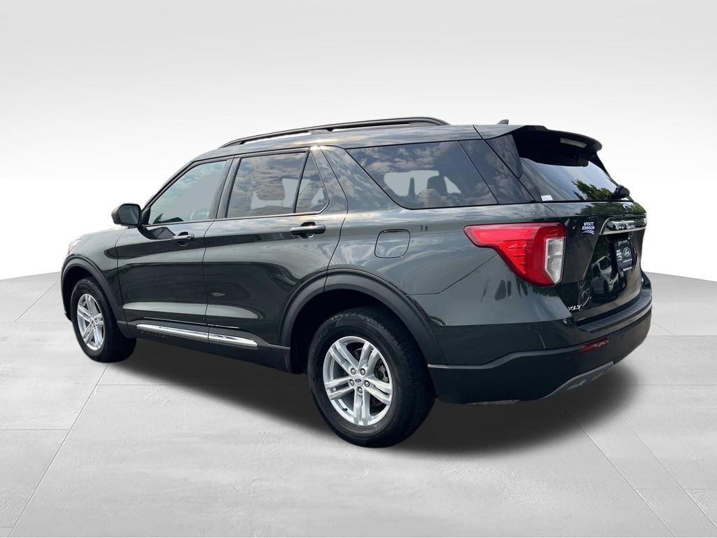 Certified 2024 Ford Explorer XLT w/ Equipment Group 202A AWD/4WD image 8