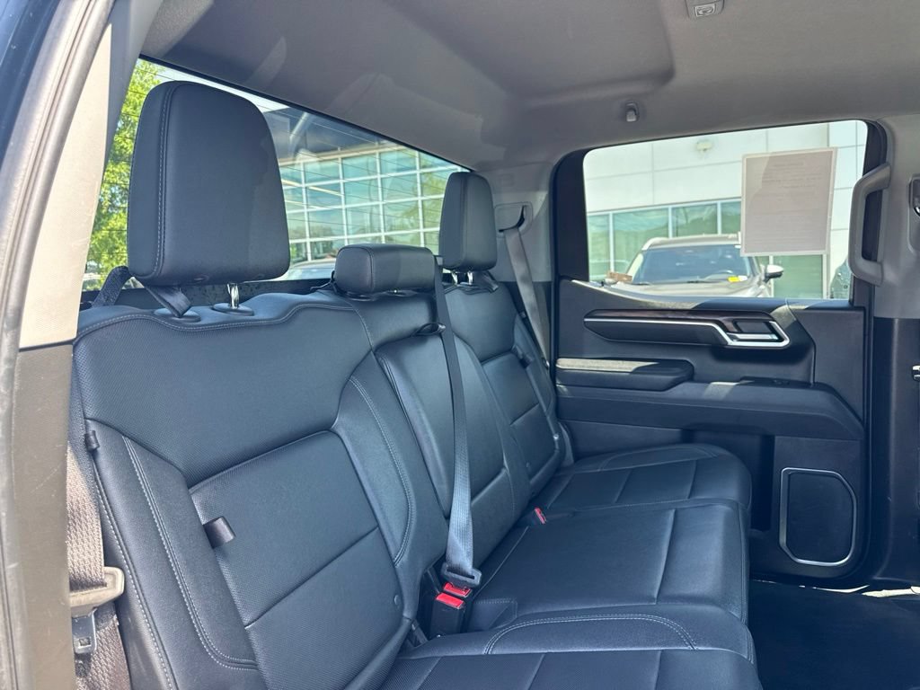 Used 2025 GMC Sierra 1500 SLT AWD/4WD image 20