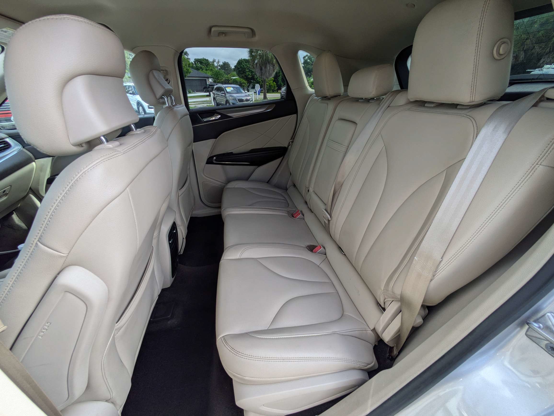 Used 2017 Lincoln MKC Premiere FWD image 14