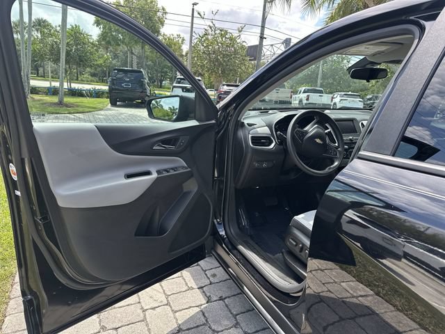 Used 2022 Chevrolet Equinox LS w/ LS Convenience Package FWD image 22