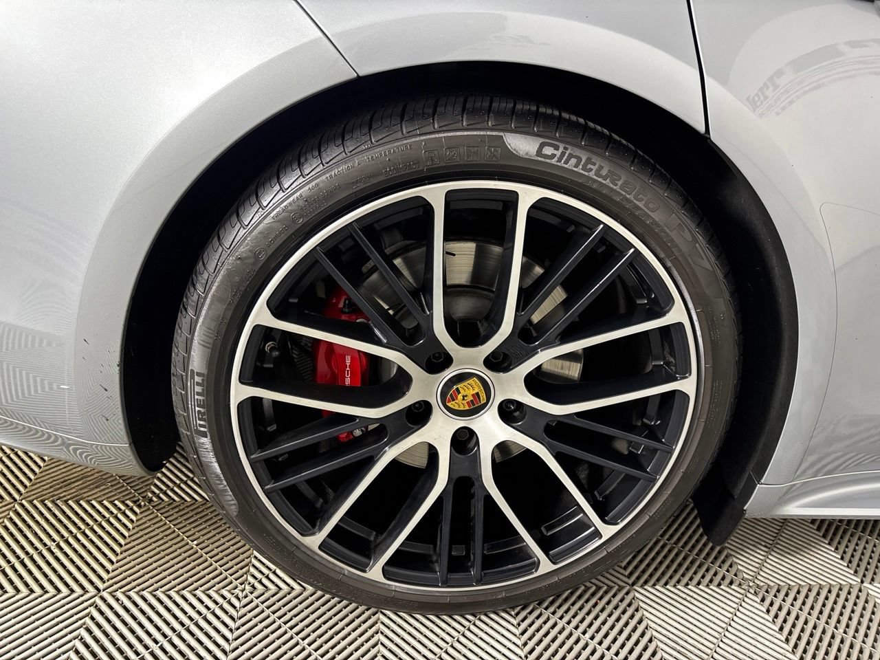 Used 2023 Porsche Panamera GTS AWD/4WD image 32