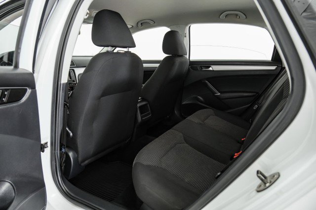 Used 2016 Volkswagen Passat 1.8T S w/ Lighting Package (P06) image 34