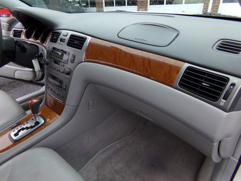 Used 2005 Lexus ES 330 Sedan image 44