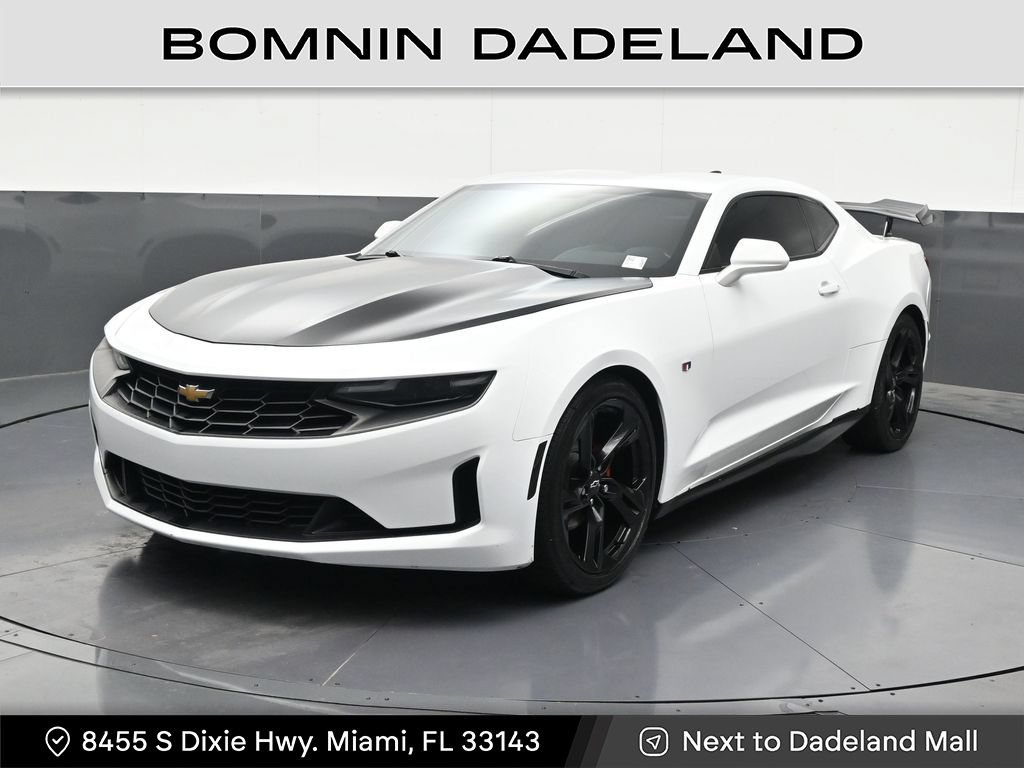 Used 2021 Chevrolet Camaro LT RWD image 1