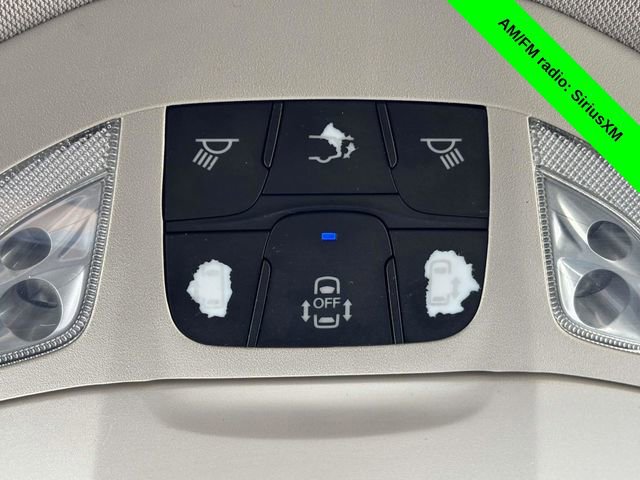 Used 2019 Chrysler Pacifica Touring-L image 22