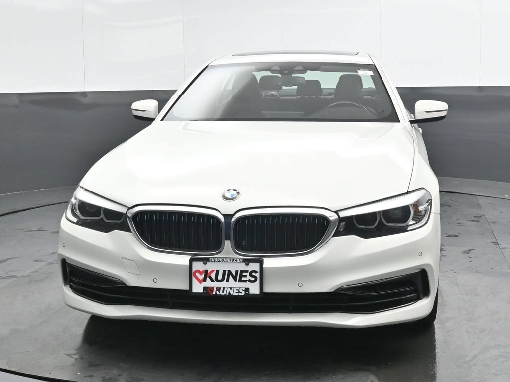 Used 2019 BMW 530e xDrive w/ Convenience Package AWD/4WD image 6