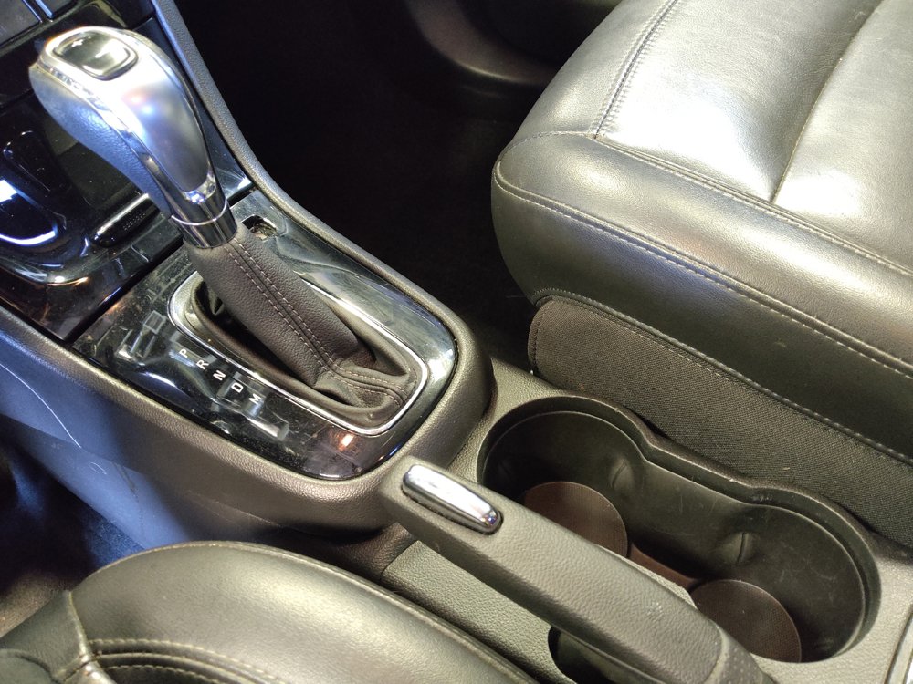 Used 2018 Buick Encore Essence FWD image 26