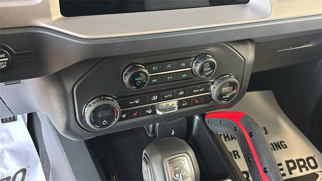 New 2026 Ford Bronco Outer Banks w/ Sasquatch Package image 18