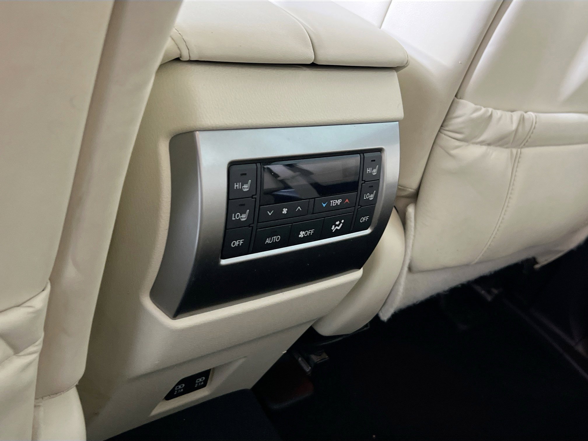 Used 2023 Lexus GX 460 Premium w/ Premium Package image 26