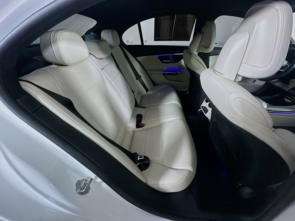 Used 2022 Mercedes-Benz C 300 4MATIC Sedan w/ Pinnacle Trim Package image 11