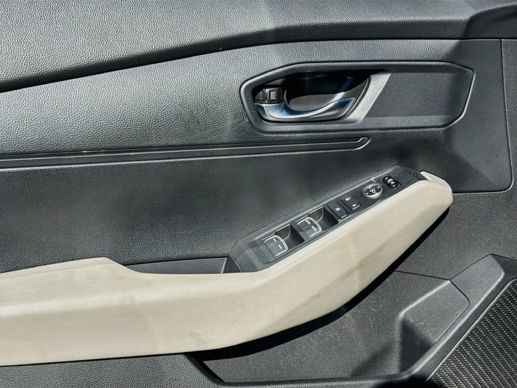 Used 2023 Honda Accord LX image 38