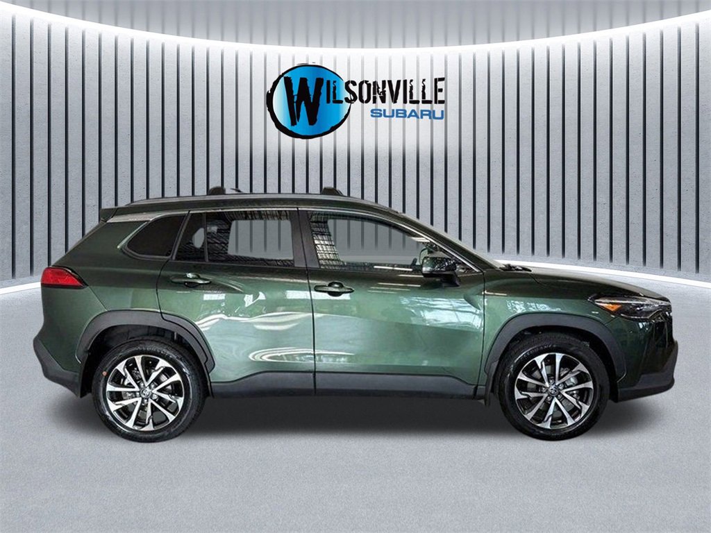 Used 2024 Toyota Corolla Cross XLE image 15