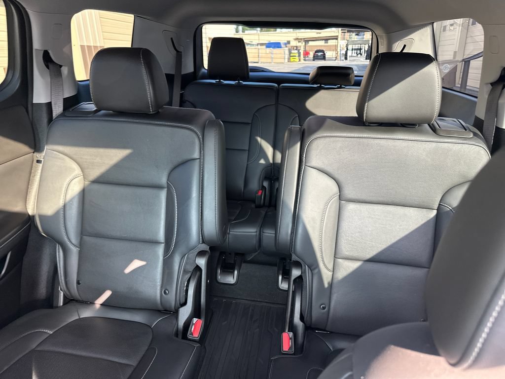 Used 2022 GMC Acadia SLT w/ Elevation Edition FWD image 23