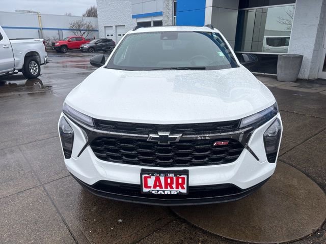 Used 2024 Chevrolet Trax RS w/ Sunroof Package image 3