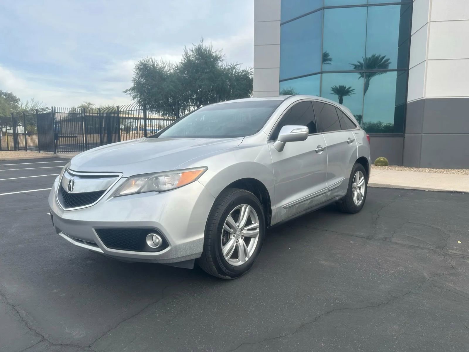Used 2014 Acura RDX Sport Utility 4D image 2