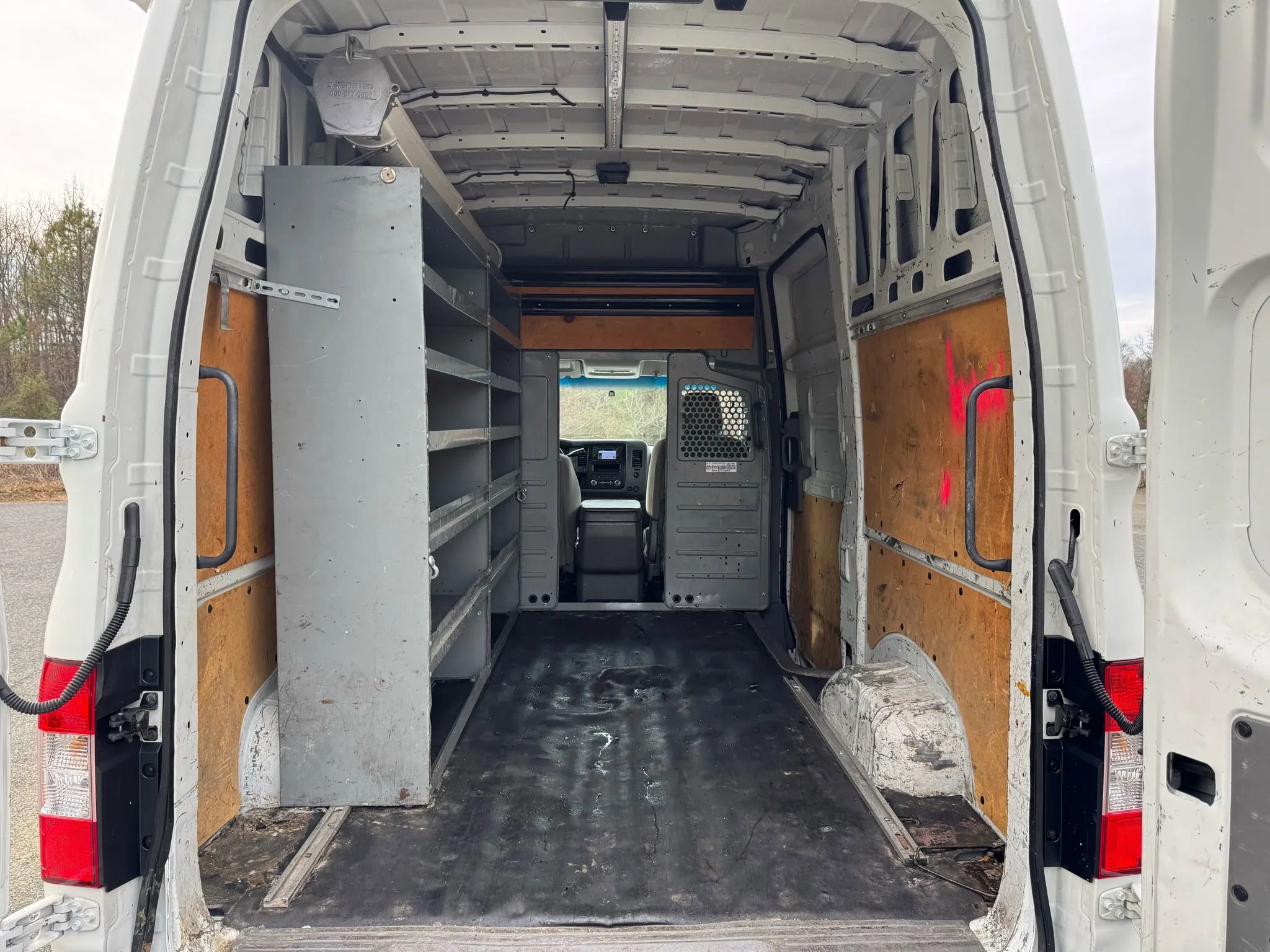 Used 2014 Nissan NV 3500 SV w/ Technology Package image 17