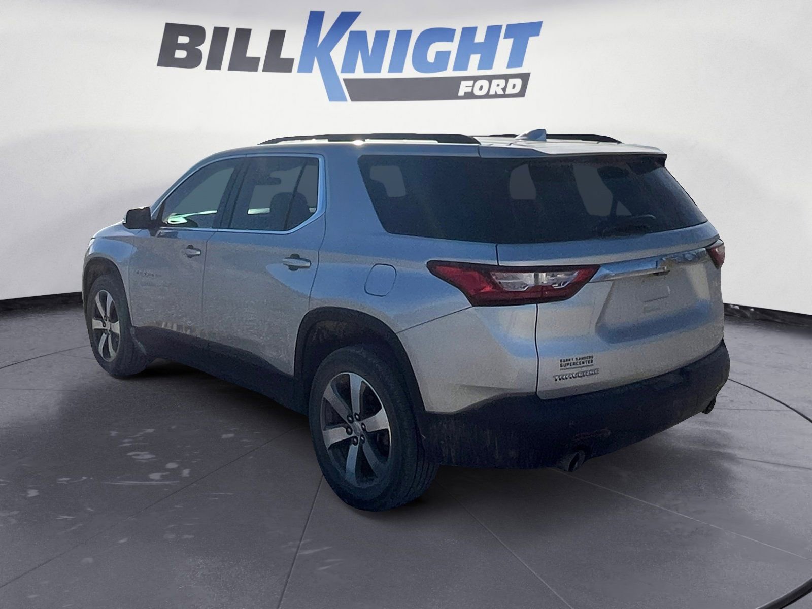 Used 2019 Chevrolet Traverse LT w/ LT Premium Package image 3
