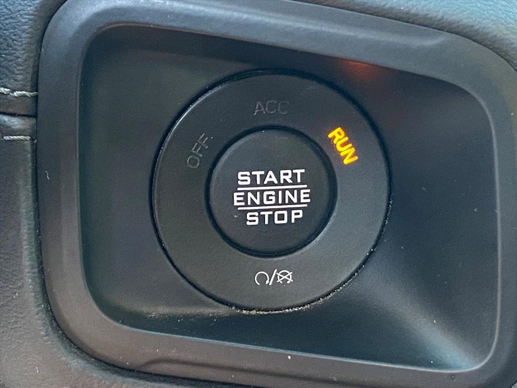 Used 2024 Jeep Wrangler Sahara image 15